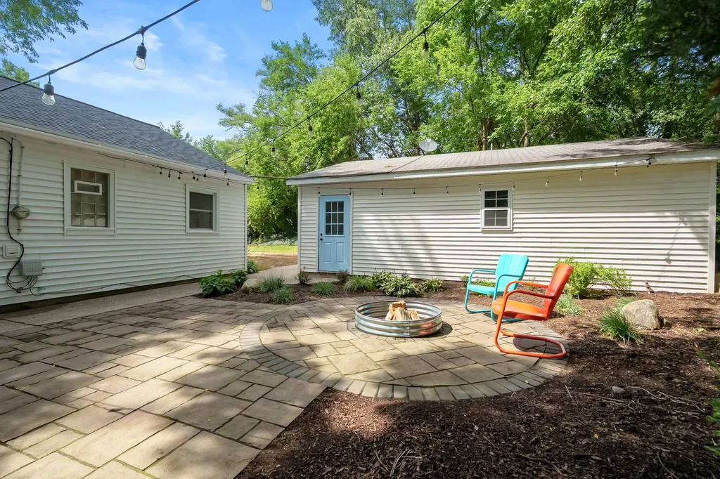 1312 Climax Avenue Kalamazoo Charter Township MI 49006