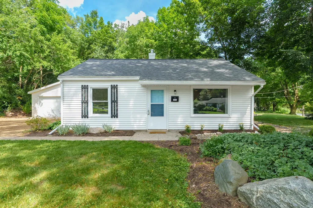 1312 Climax Avenue Kalamazoo Charter Township MI 49006