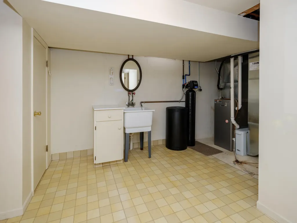 5005 Green Meadow Road Oshtemo Charter Township MI 49009