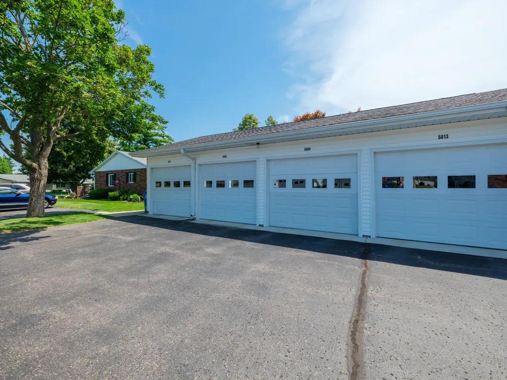 5005 Green Meadow Road Oshtemo Charter Township MI 49009