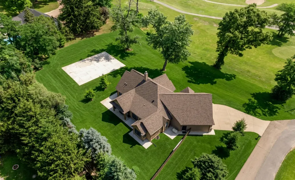 44 E Acacia Boulevard Battle Creek City MI 49015