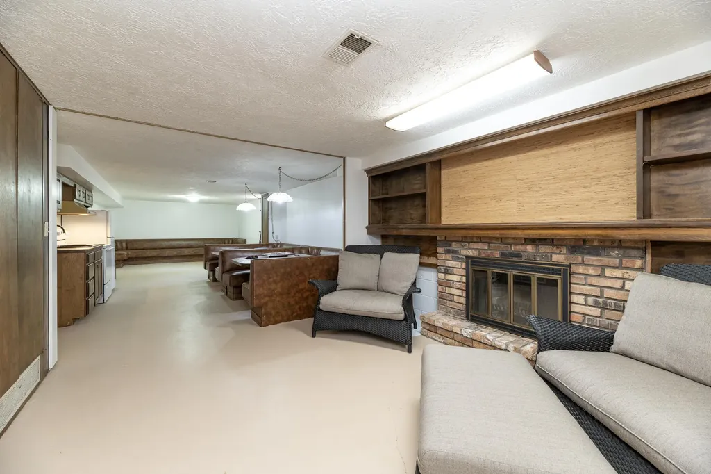 5727 W Q Avenue Texas Charter Township MI 49009