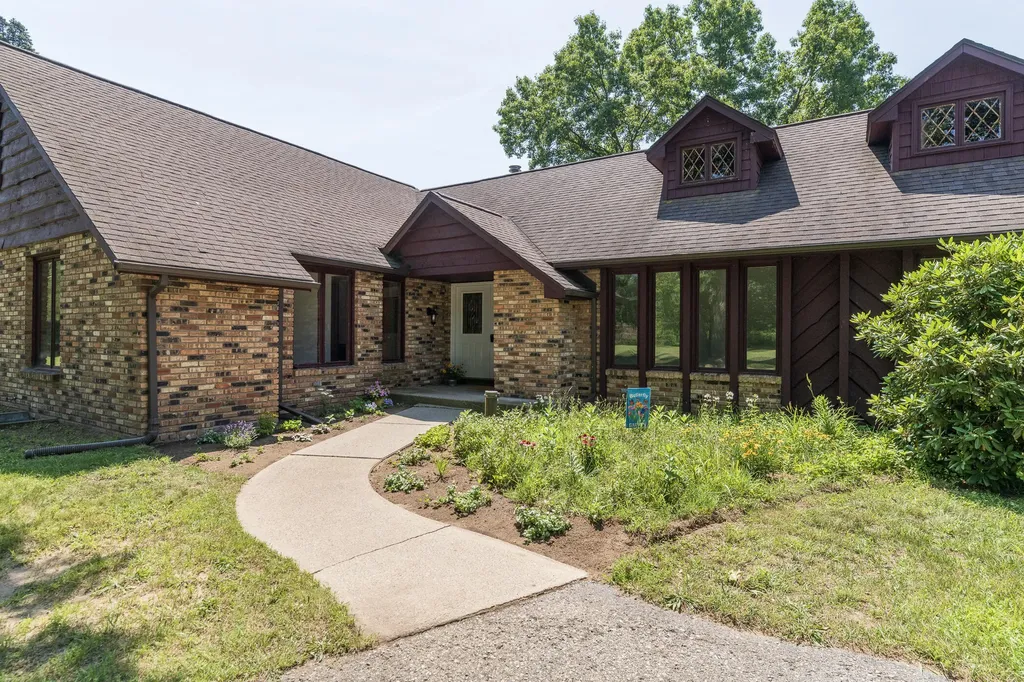 5727 W Q Avenue Texas Charter Township MI 49009