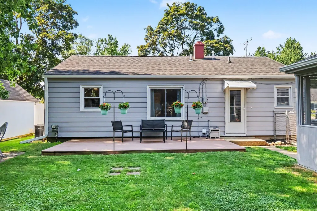 2225 Southern Avenue Kalamazoo City MI 49001