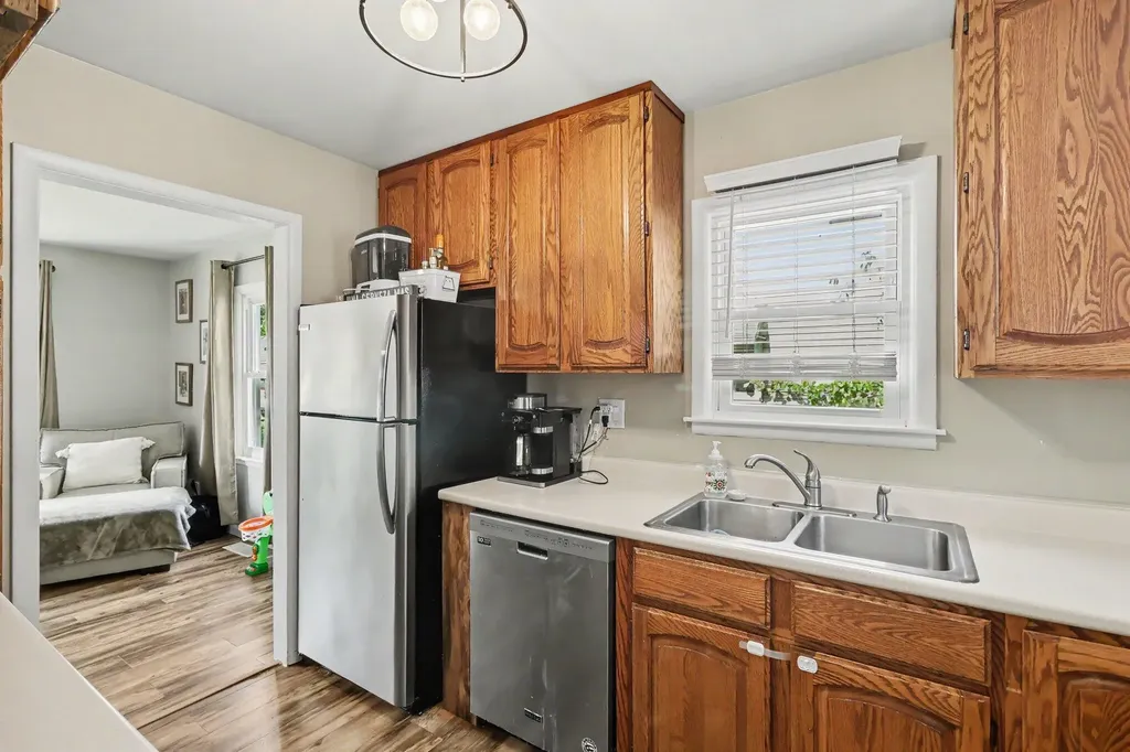 2225 Southern Avenue Kalamazoo City MI 49001