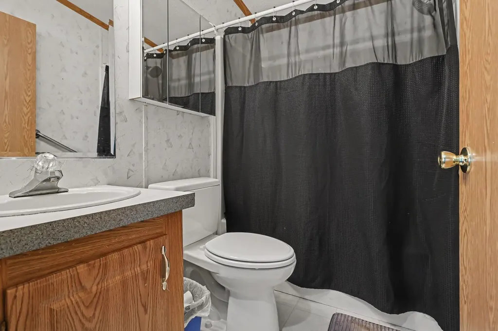 15690 Madron Lake Road Buchanan Township MI 49107