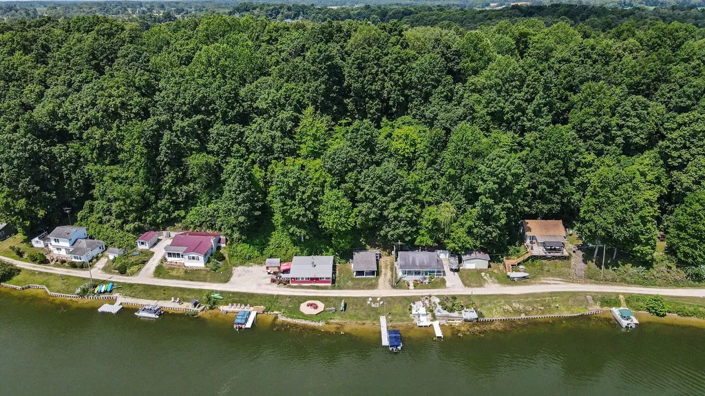 2441 Bristol Lake Street Johnstown Township MI 49050