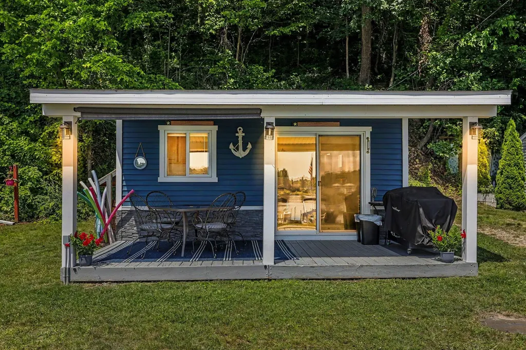 2441 Bristol Lake Street Johnstown Township MI 49050