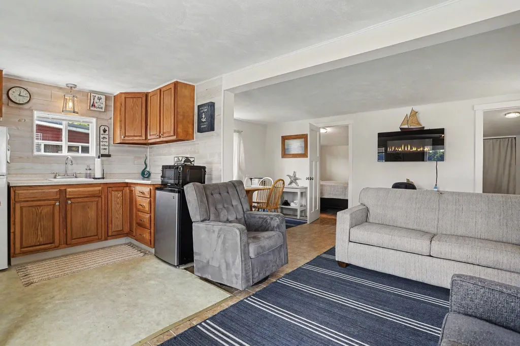 2441 Bristol Lake Street Johnstown Township MI 49050