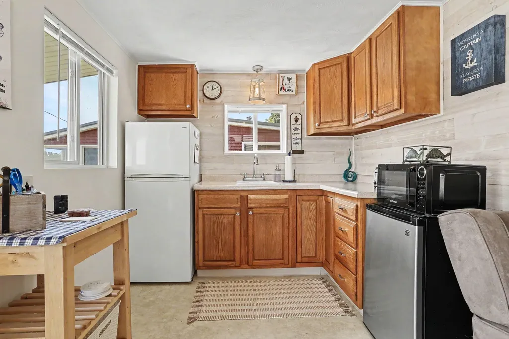 2441 Bristol Lake Street Johnstown Township MI 49050