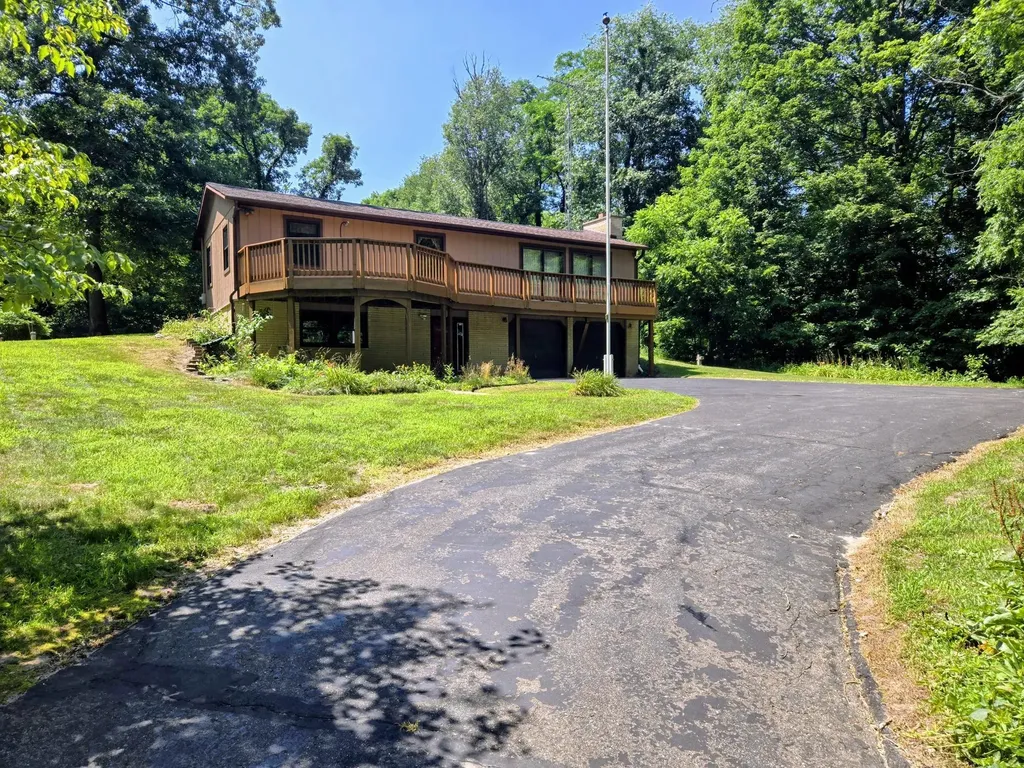 46550 24th Street Almena Township MI 49071