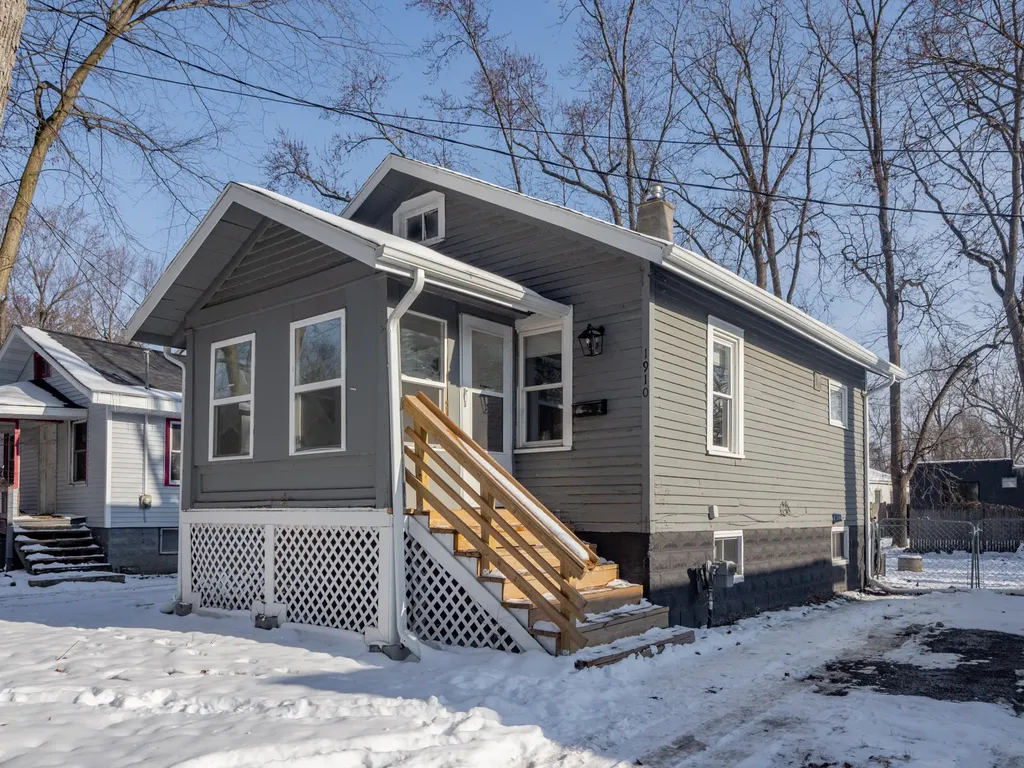 1910 N Rose Street Kalamazoo City MI 49007