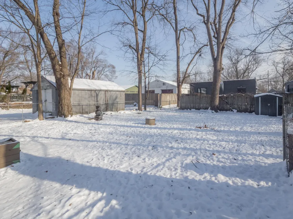 1910 N Rose Street Kalamazoo City MI 49007