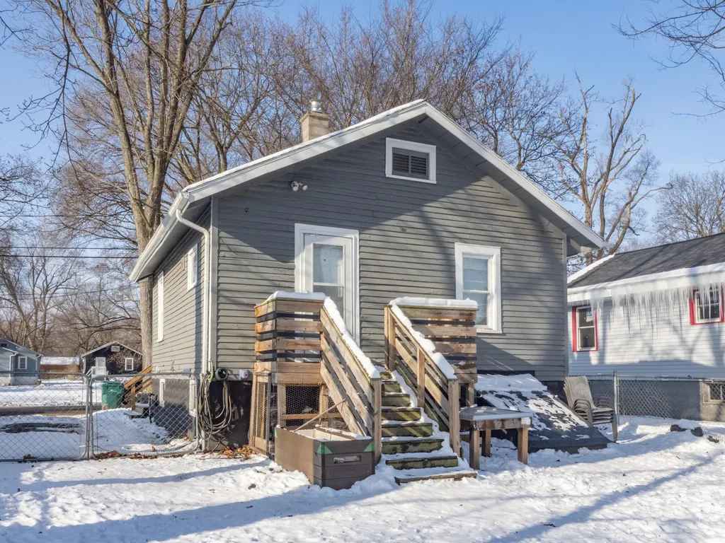 1910 N Rose Street Kalamazoo City MI 49007