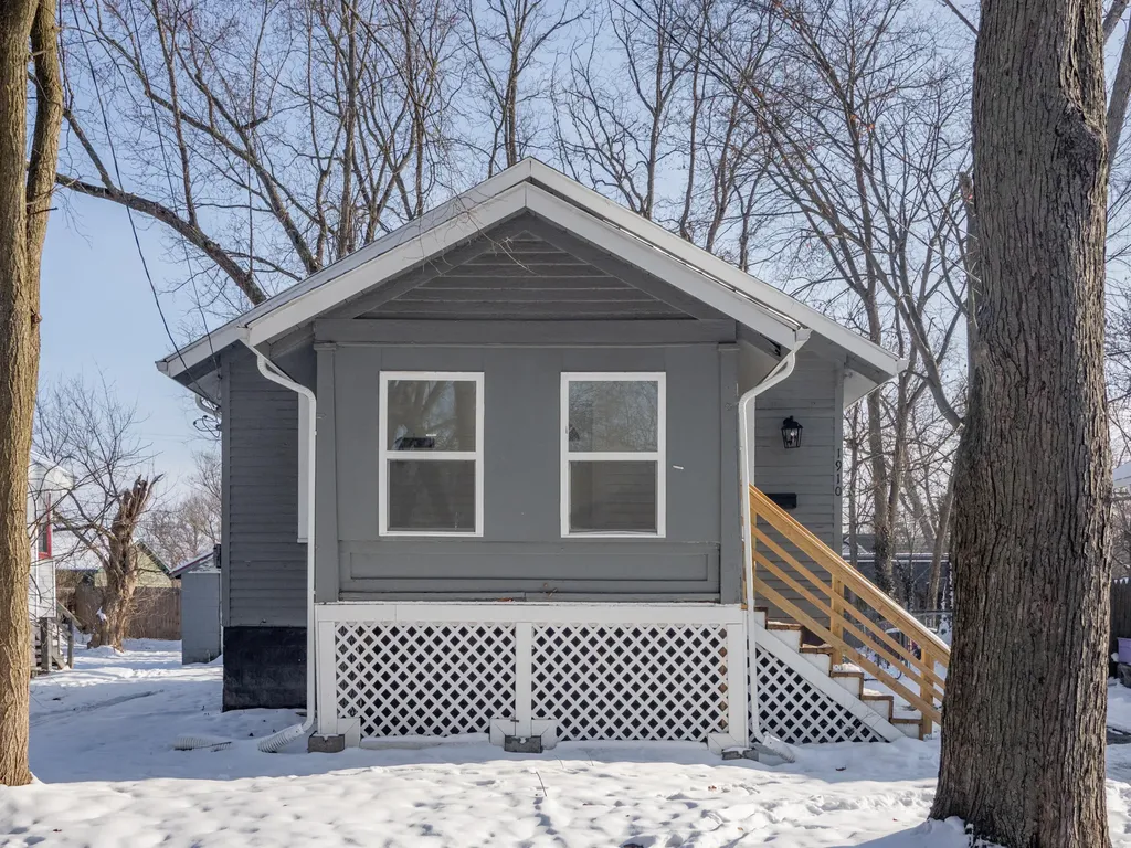 1910 N Rose Street Kalamazoo City MI 49007