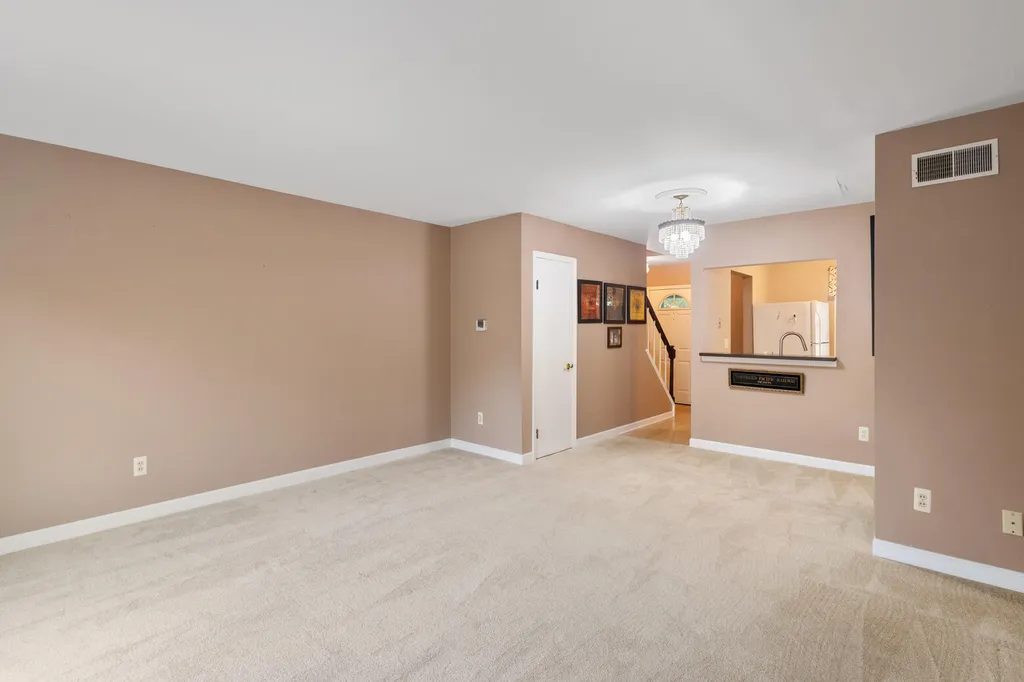 707 Garland Circle Kalamazoo City MI 49008