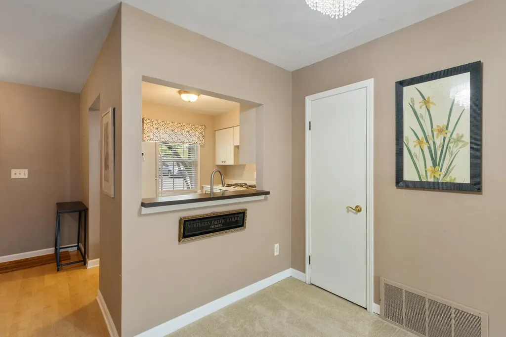707 Garland Circle Kalamazoo City MI 49008