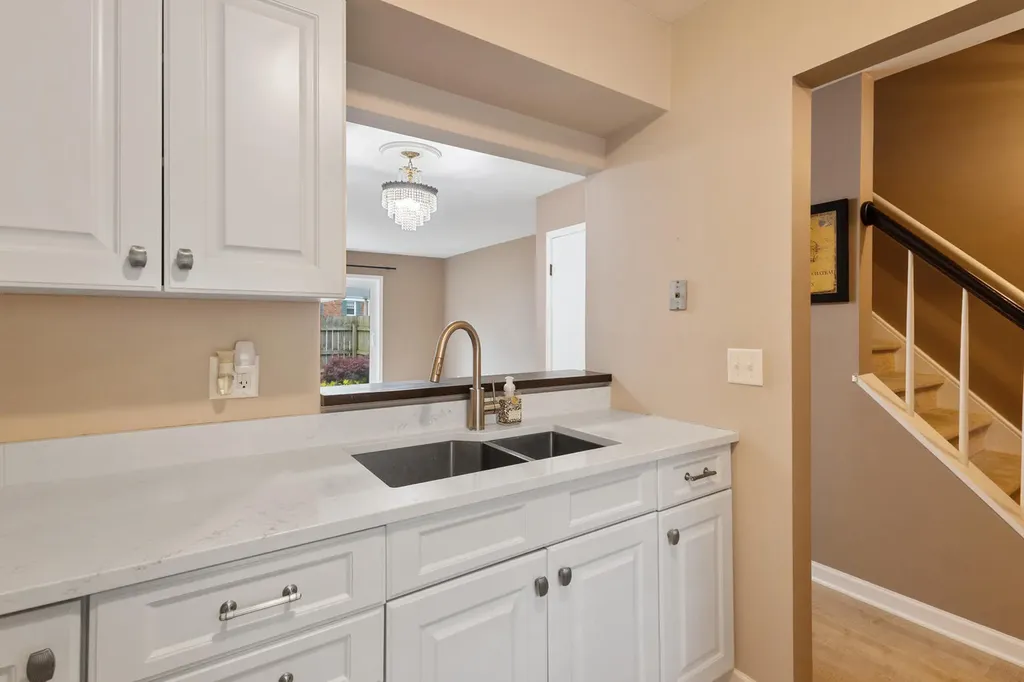 707 Garland Circle Kalamazoo City MI 49008