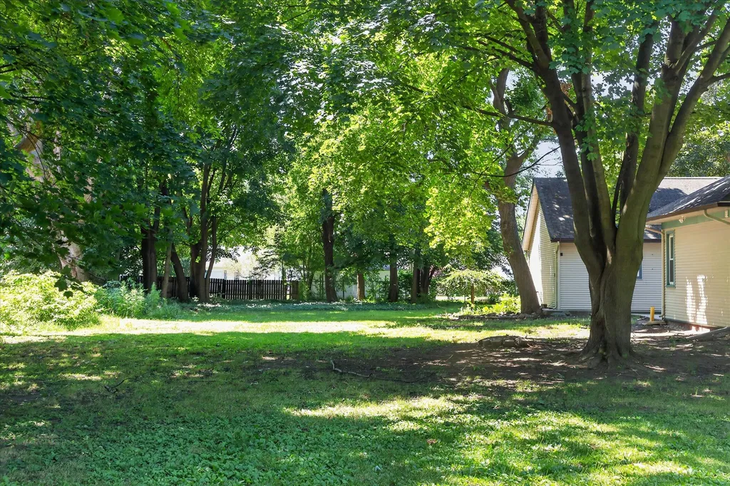 2213 Olmstead Road Kalamazoo Charter Township MI 49001