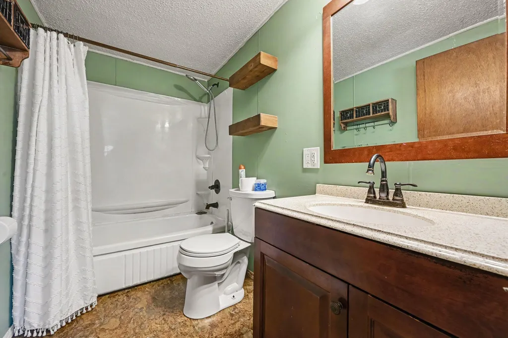 992 Lindley Road Matteson Township MI 49028