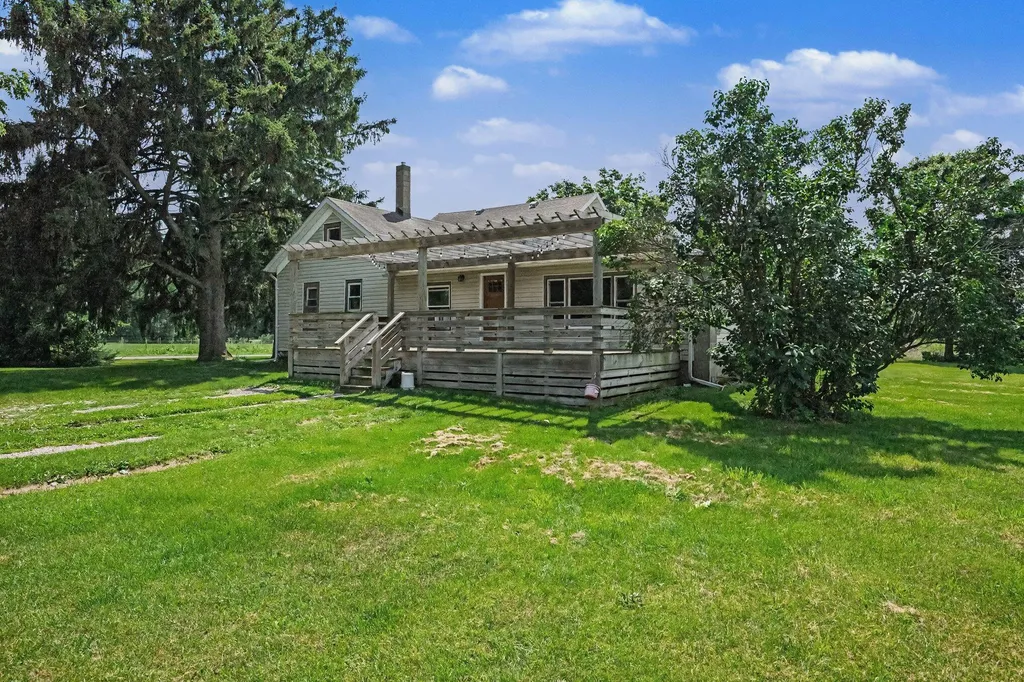 992 Lindley Road Matteson Township MI 49028