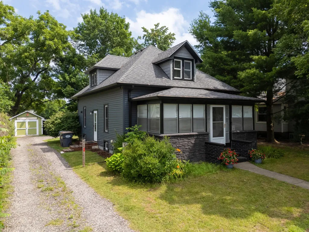 24144 Alvord Avenue Mattawan Village MI 49071