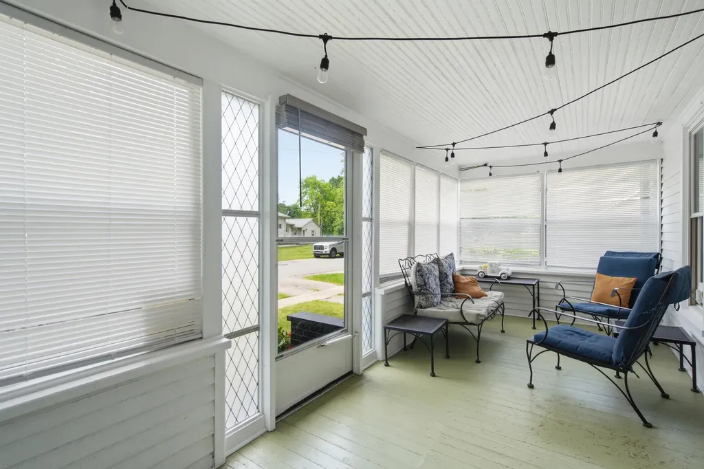 24144 Alvord Avenue Mattawan Village MI 49071