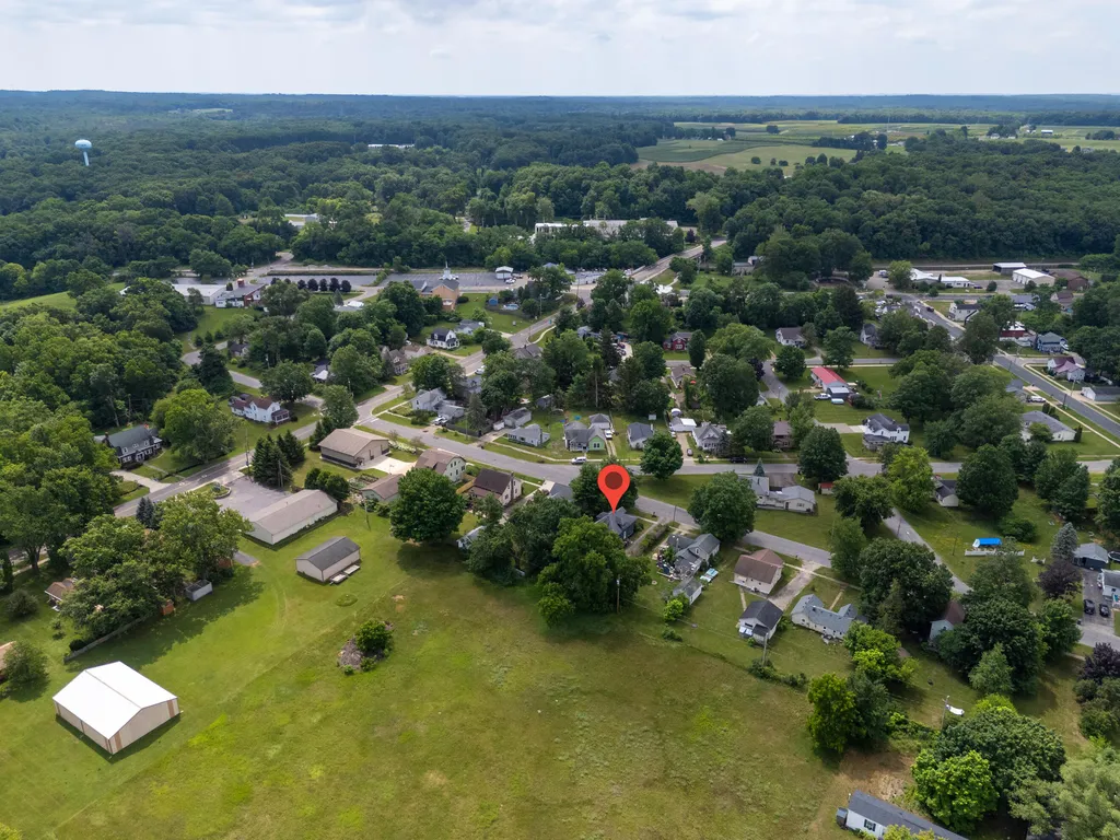 24144 Alvord Avenue Mattawan Village MI 49071