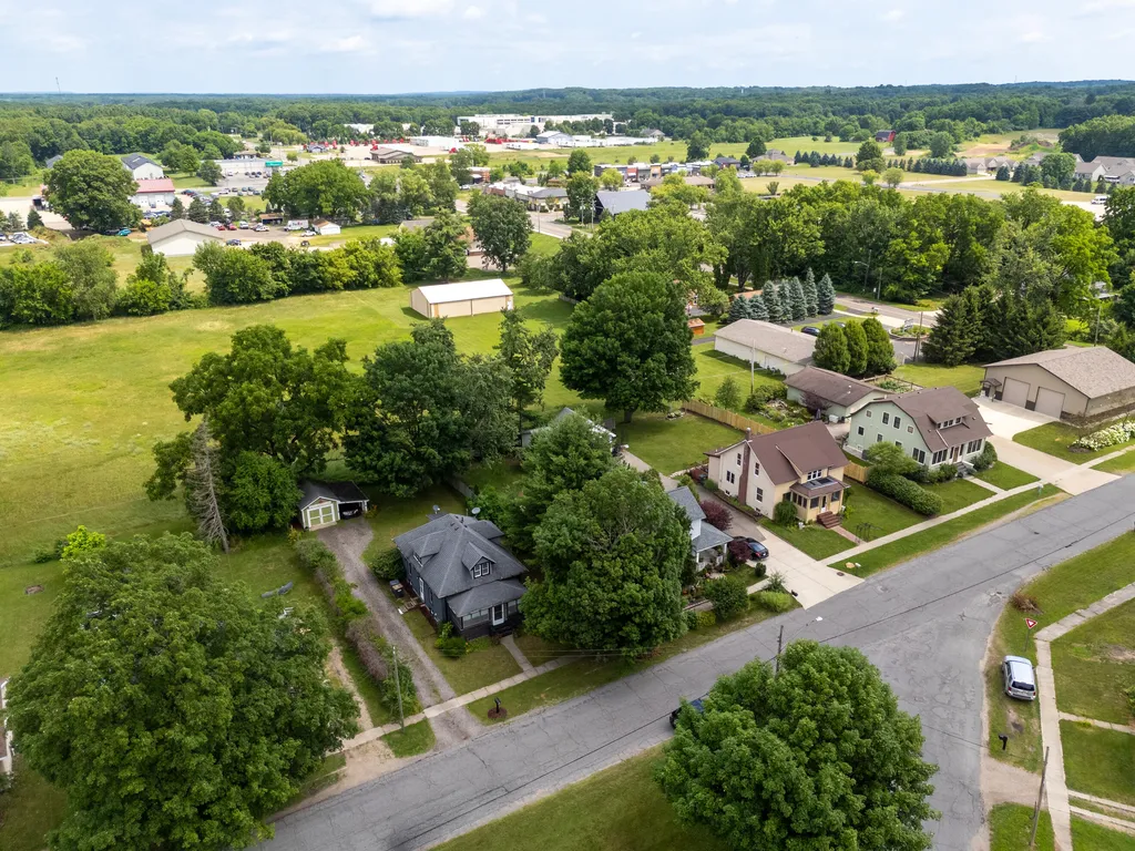 24144 Alvord Avenue Mattawan Village MI 49071