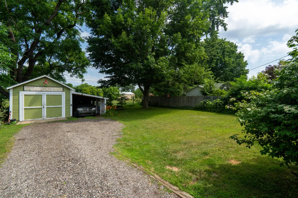 24144 Alvord Avenue Mattawan Village MI 49071