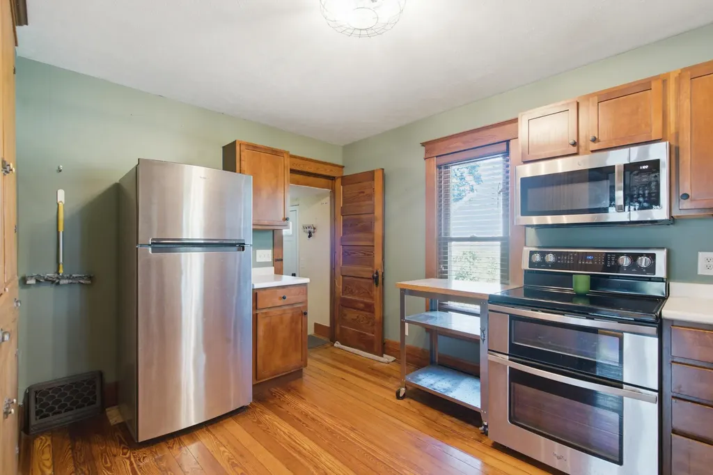 24144 Alvord Avenue Mattawan Village MI 49071