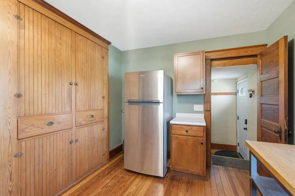 24144 Alvord Avenue Mattawan Village MI 49071