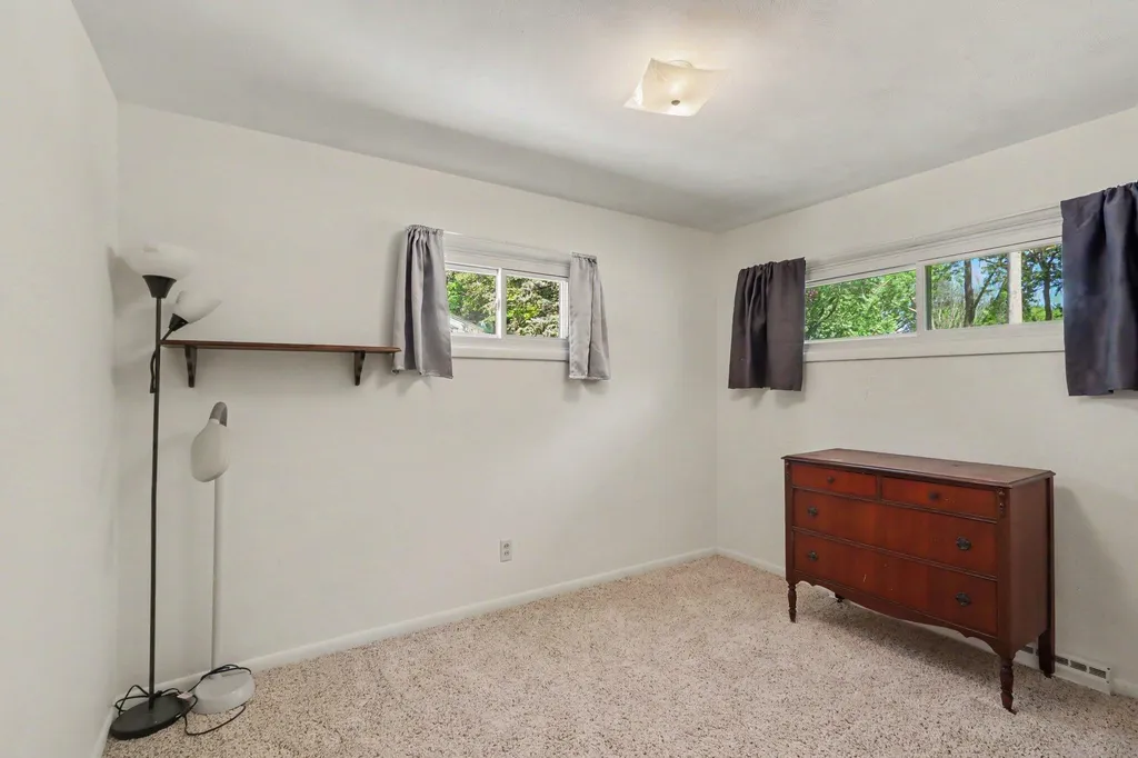 3010 Glenhaven Avenue Kalamazoo City MI 49004