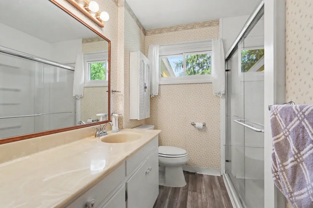 3010 Glenhaven Avenue Kalamazoo City MI 49004