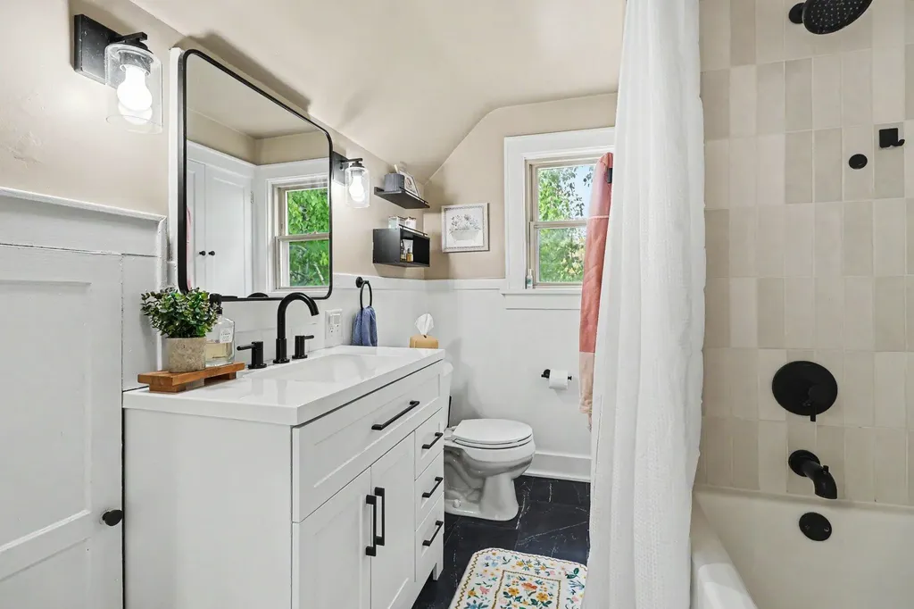 231 Garland Street Kalamazoo City MI 49001