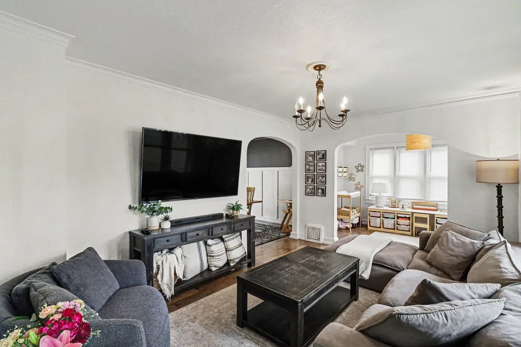 231 Garland Street Kalamazoo City MI 49001