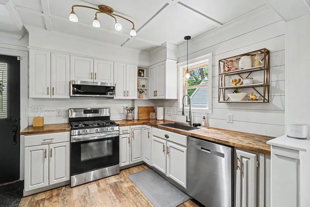 231 Garland Street Kalamazoo City MI 49001