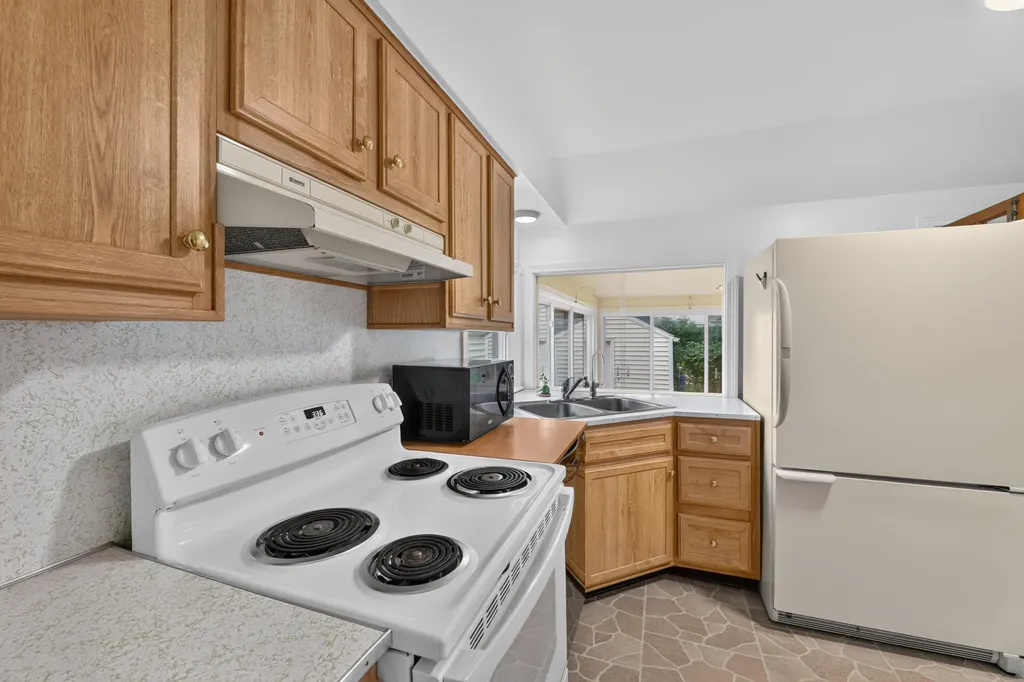 1612 Homecrest Avenue Kalamazoo City MI 49001