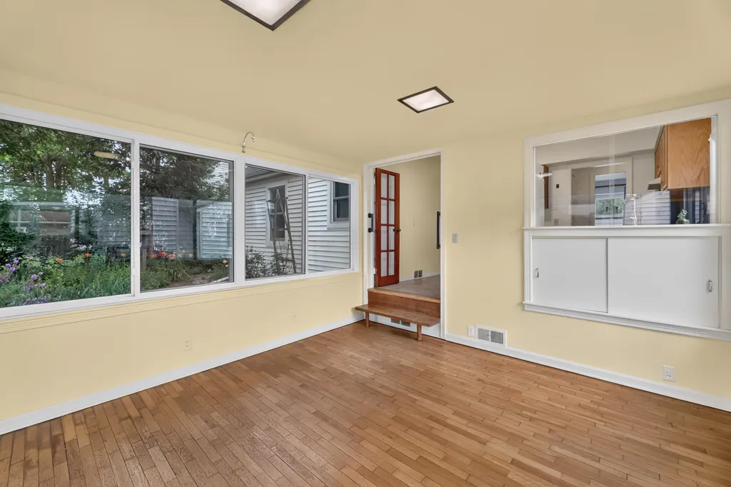 1612 Homecrest Avenue Kalamazoo City MI 49001