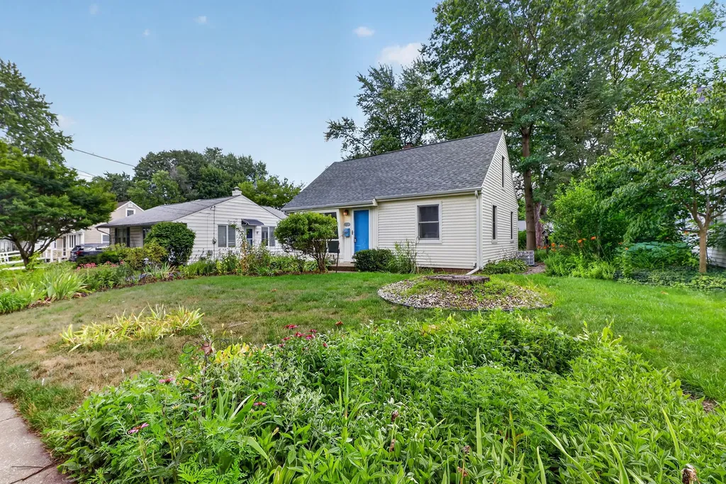 1612 Homecrest Avenue Kalamazoo City MI 49001