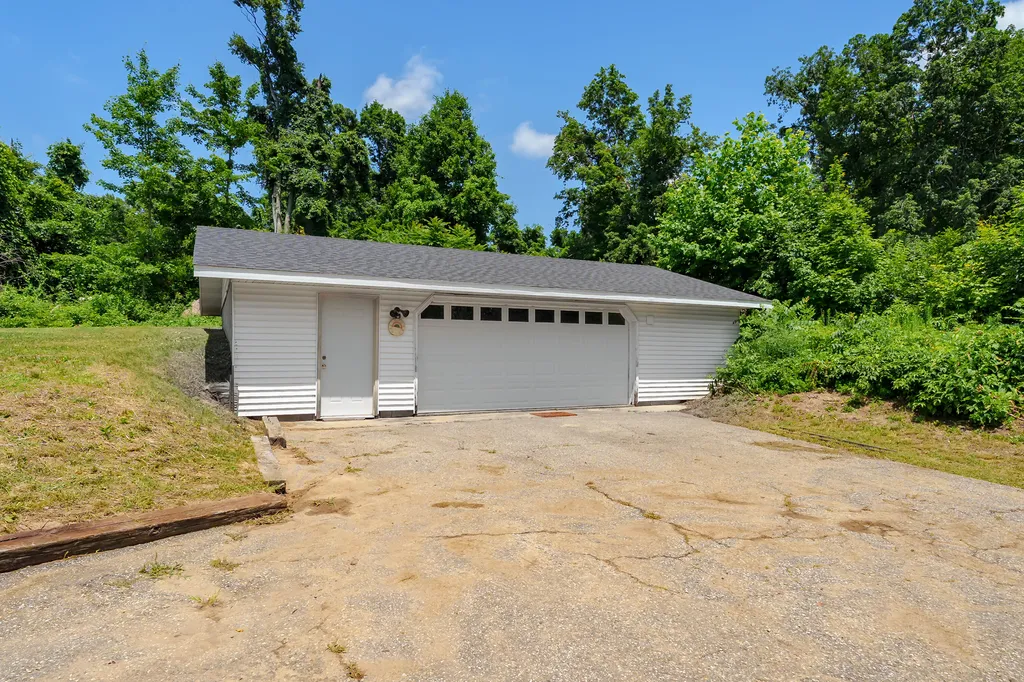 56776 Red Arrow Highway Lawrence Township MI 49064