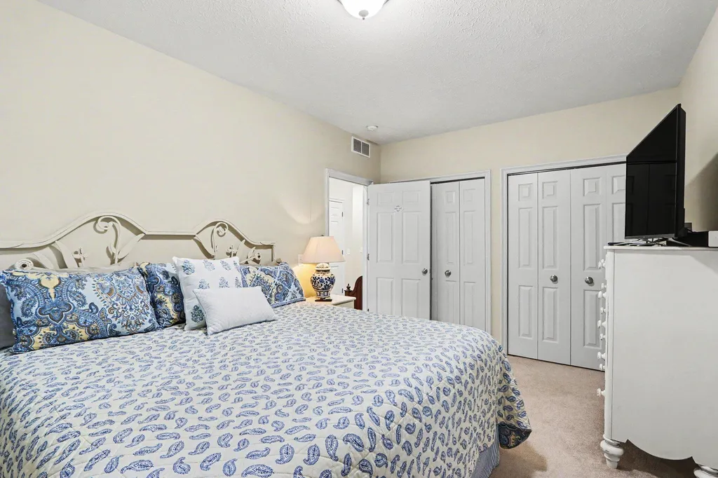 7928 Spring Haven Oshtemo Charter Township MI 49009