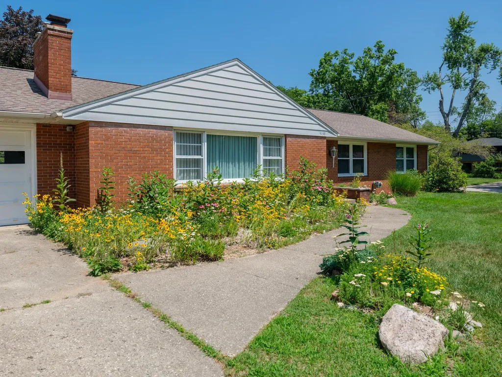 5139 Midfield Drive Portage City MI 49002