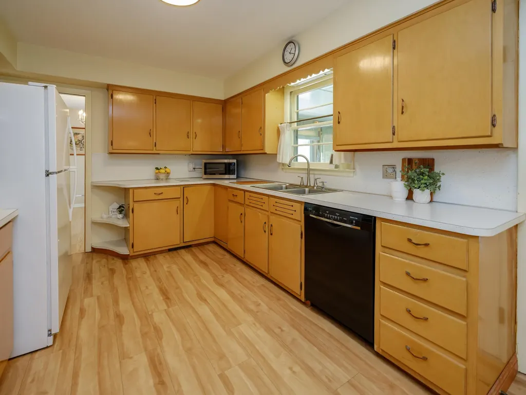 5139 Midfield Drive Portage City MI 49002