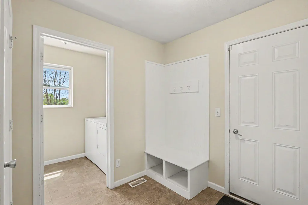 823 Beth Avenue Kalamazoo Charter Township MI 49004