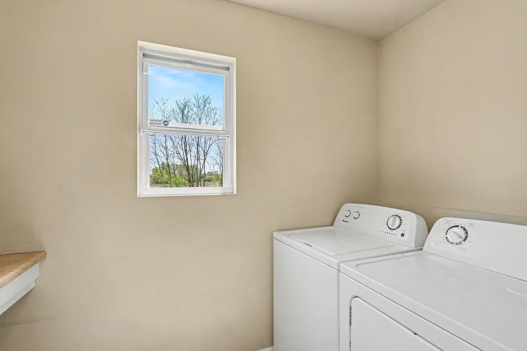 823 Beth Avenue Kalamazoo Charter Township MI 49004