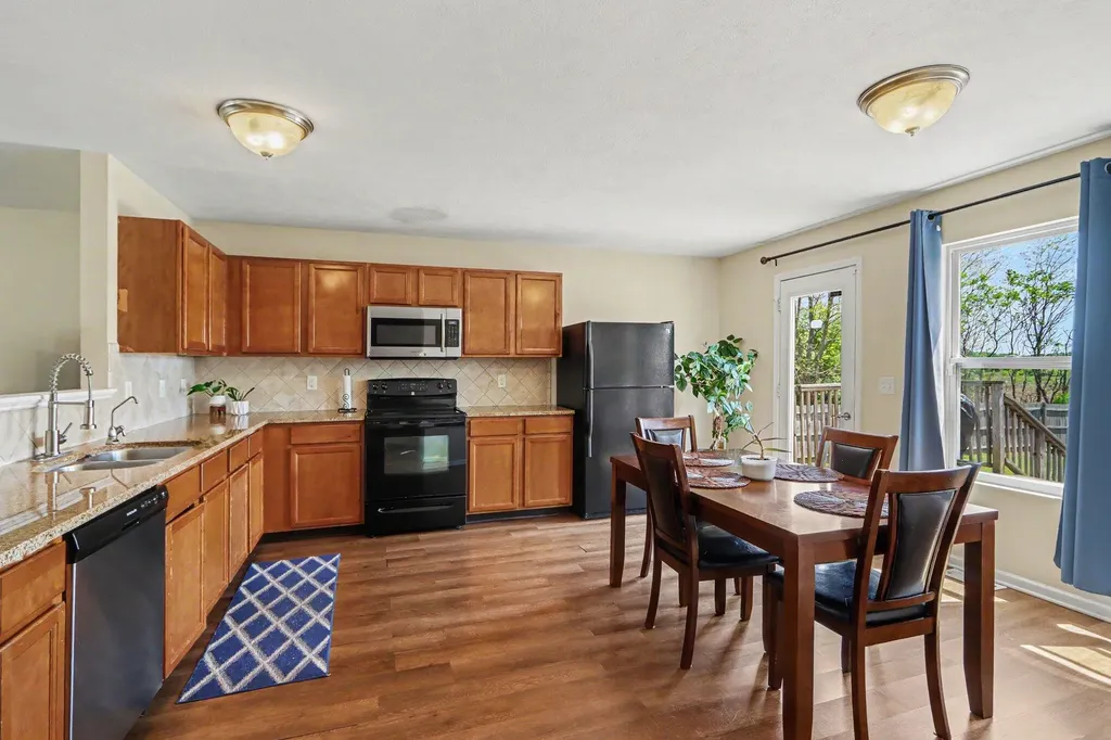 823 Beth Avenue Kalamazoo Charter Township MI 49004