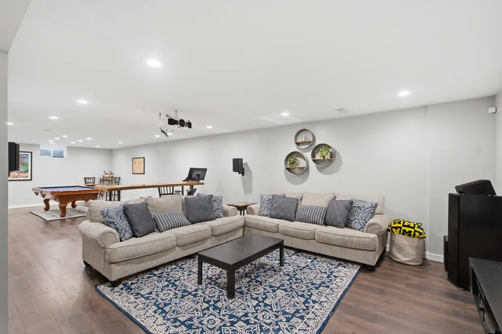 8297 Engelwood Avenue Richland Township MI 49083
