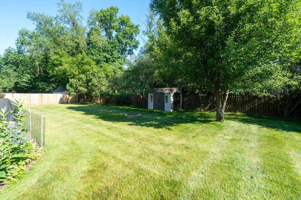 8297 Engelwood Avenue Richland Township MI 49083