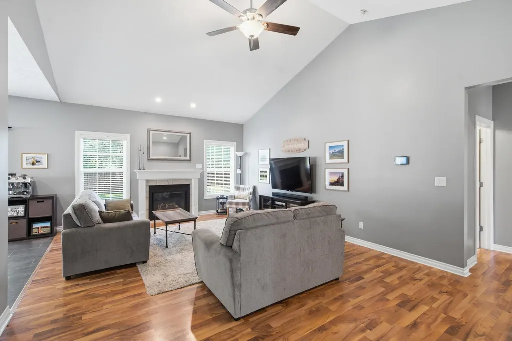 8297 Engelwood Avenue Richland Township MI 49083